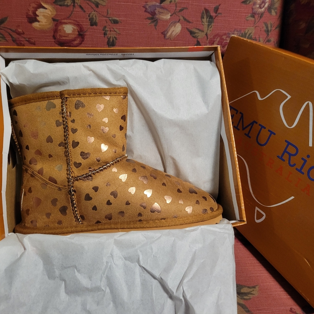 EMU Ridge Australia Metallic Heart Print Kirby Mini Boots NWT